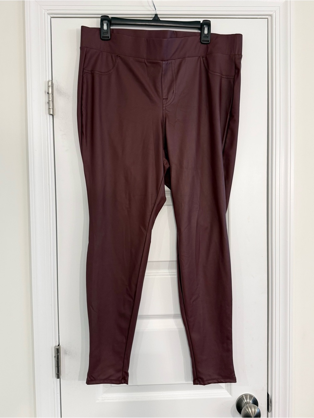 Torrid Faux Leather Leggings Women’s 2 Burgundy Stretch Fall Edgy